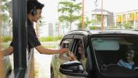Simak Promo di Gerai Starbucks Drive Thru Ini