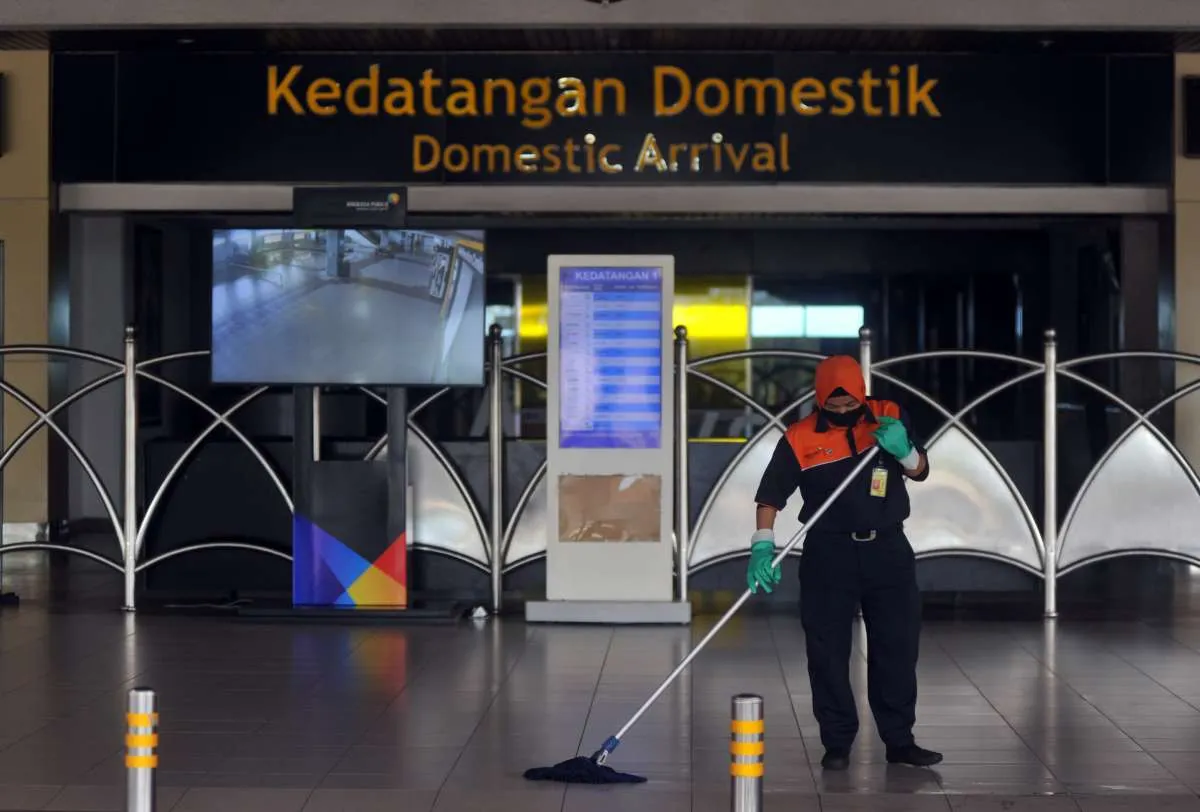 Gunung Marapi Kembali Erupsi, Bandara Minangkabau Ditutup Sementara