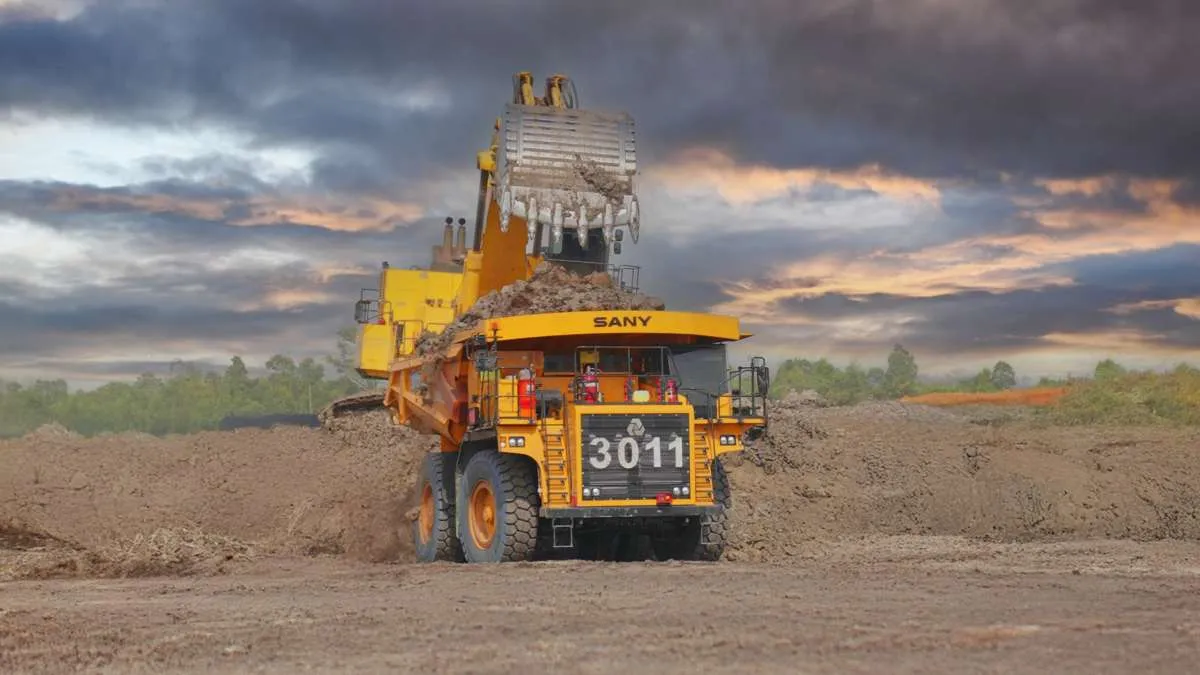 Lirik Alat Berat China di Tambang, Putra Perkasa Abadi Klaim Hemat Solar Hingga 30%