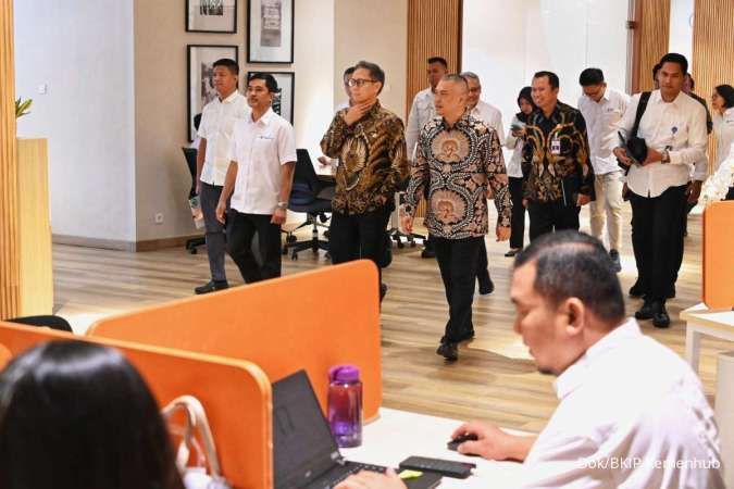 Menhub Dudy Koordinasi Kesiapan Penyelenggaraan Angkutan Lebaran 2025 dengan Menkes