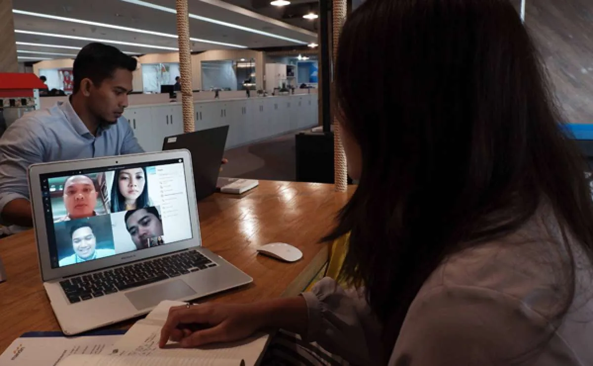 Konferensi video marak, pengguna Zoom melonjak tiga kali lipat di bulan Maret 