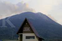 Gunung Ile Lewotolok Meletus 73 Kali pada Sabtu Pagi (27/9)