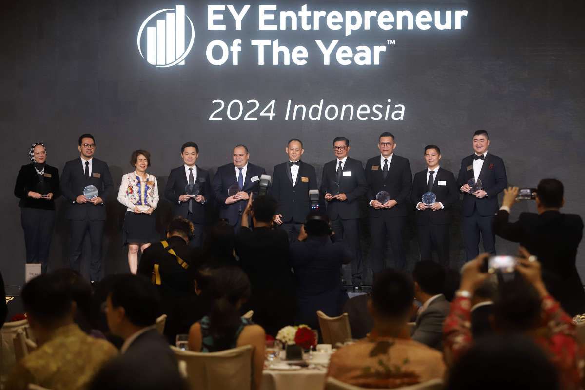 EY Indonesia Beri Penghargaan Entrepreneur of The Year 2024