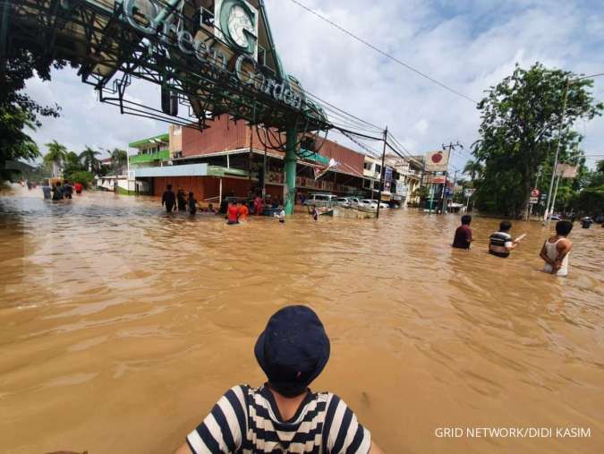 Jakarta dikurung banjir, waspadai risiko hipotermia pada anak dan lansia