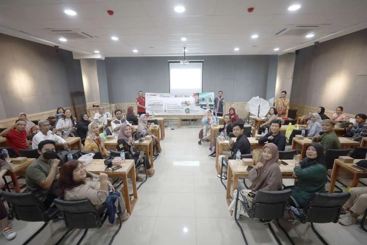  Dari Canon untuk Kampoeng Wirausaha