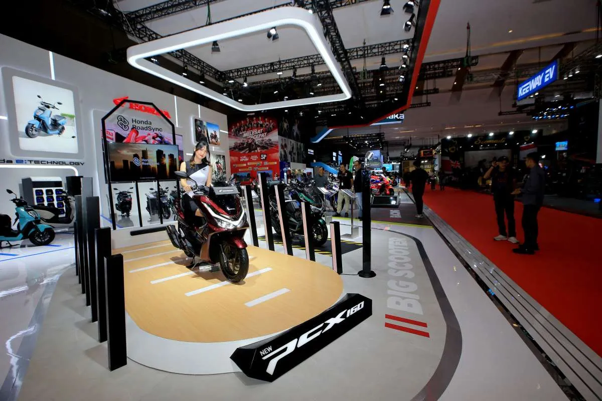 AHM Raih Penjualan 1.125 Unit Motor di GIIAS 2025, Honda PCX160 Roadsync Paling Laris