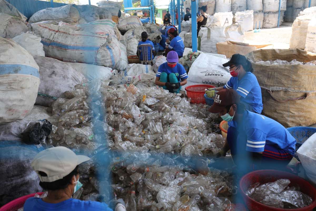 Tambah Daya Paksa biar Produsen Patuh Mengurangi Sampah