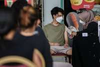 Asalkan Vaksinasi Booster Capai 50%, Indonesia Masuk Fase Endemi Covid-19