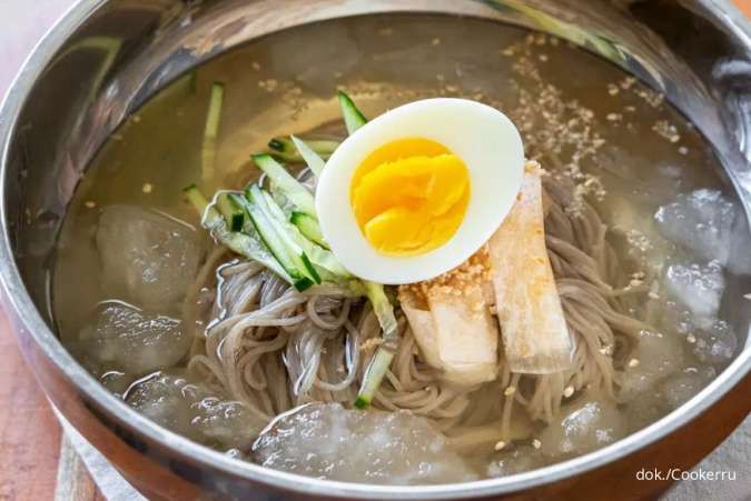 Daftar 5 Jenis Hidangan Mie Dingin Ala Korea, dari Naengmyeon hingga Makguksu