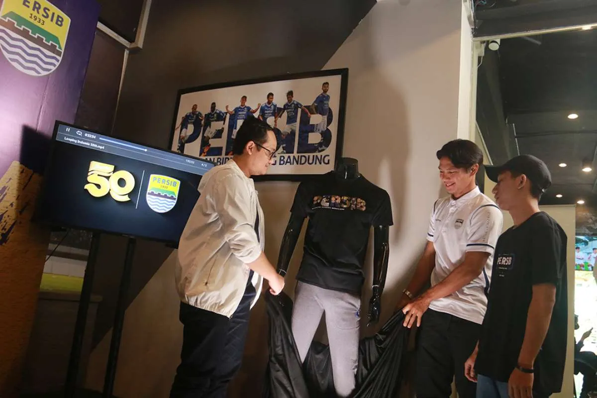 Persib Bandung dan Indomie Luncurkan Merchandise dengan Apresiasi Kreatifitas Bobotoh
