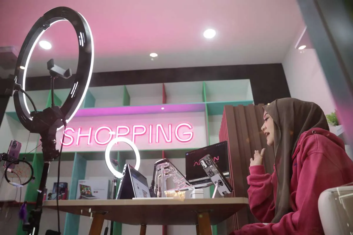  Jumlah Perempuan yang Bertransaksi di Tiktok dan Tokopedia Naik 1,5 Kali Lipat