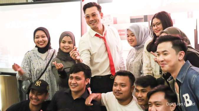  Lion Parcel Perkuat Mitra Agen melalui A Day with CEO Bersama Denny Sumargo di Medan