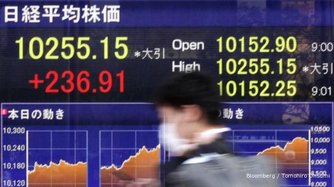 Bursa Jepang bergerak liar di dua arah