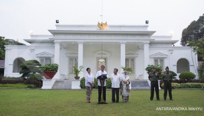 Greenpeace hands over green petition to Jokowi