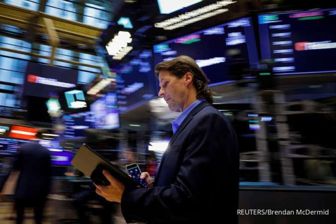 Wall Street Turun, Perubahan Ekspektasi Suku Bunga Mengerek Yield US Treasury