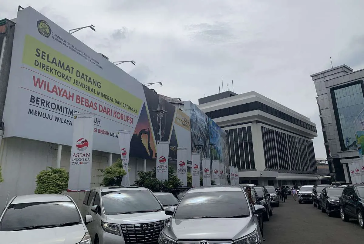 KPK Geledah Kantor Direktorat Jenderal Minerba Kementerian ESDM