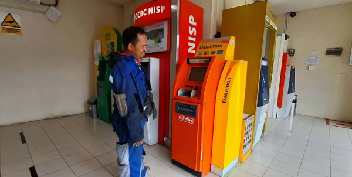 Ekonomi loyo, uang beredar cuma tumbuh 8,06% 