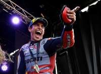 Drama Keluarga Marquez, Marc Juara Sprint MotoGP Catalunya Usai Alex Terjatuh
