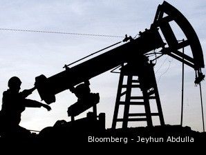 Mengkhawatirkan China, Harga Emas Hitam Bergerak Tipis