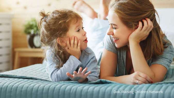 Ini 4 Cara Mengajarkan Anak Menjadi Sosok Pendengar yang Baik