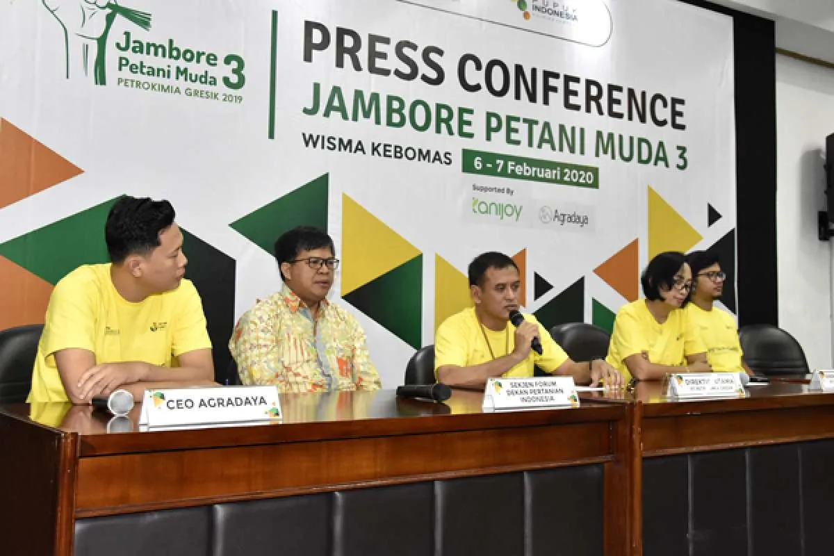 Petrokimia Gresik dorong minat milenial untuk bertani