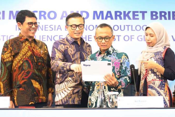 Belanja Masyarakat Mulai Melambat, Ekonom Bank Mandiri Waspadai Tekanan Global