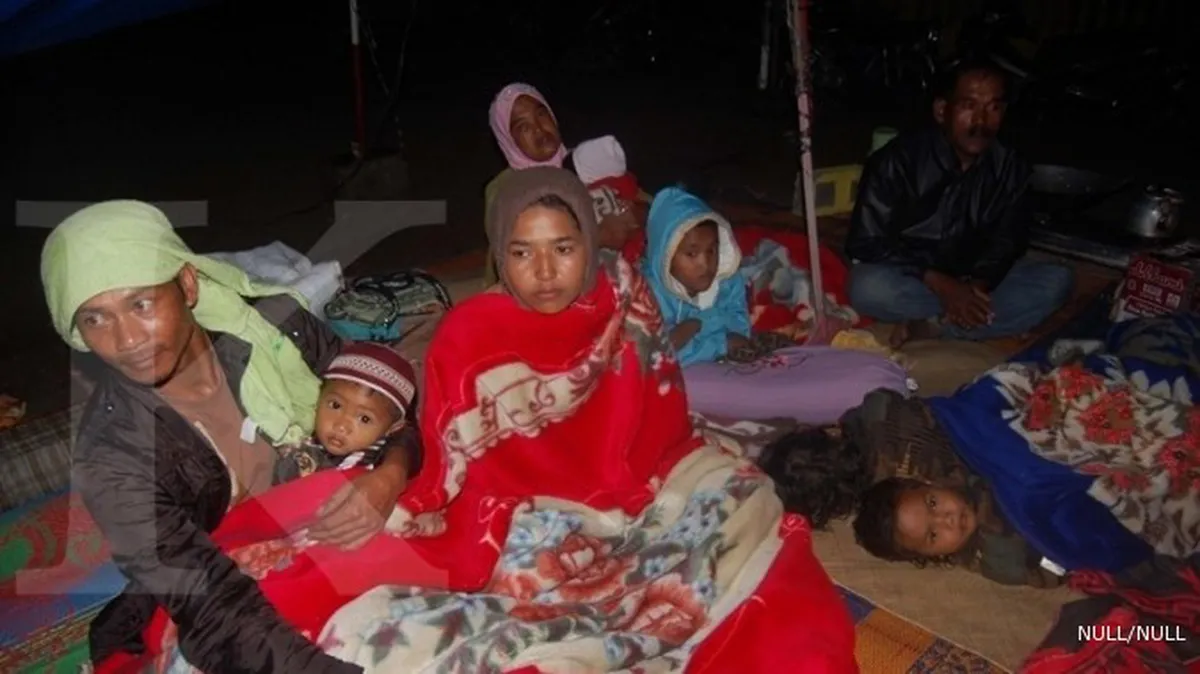 Pengungsi Rokatenda kekurangan makanan
