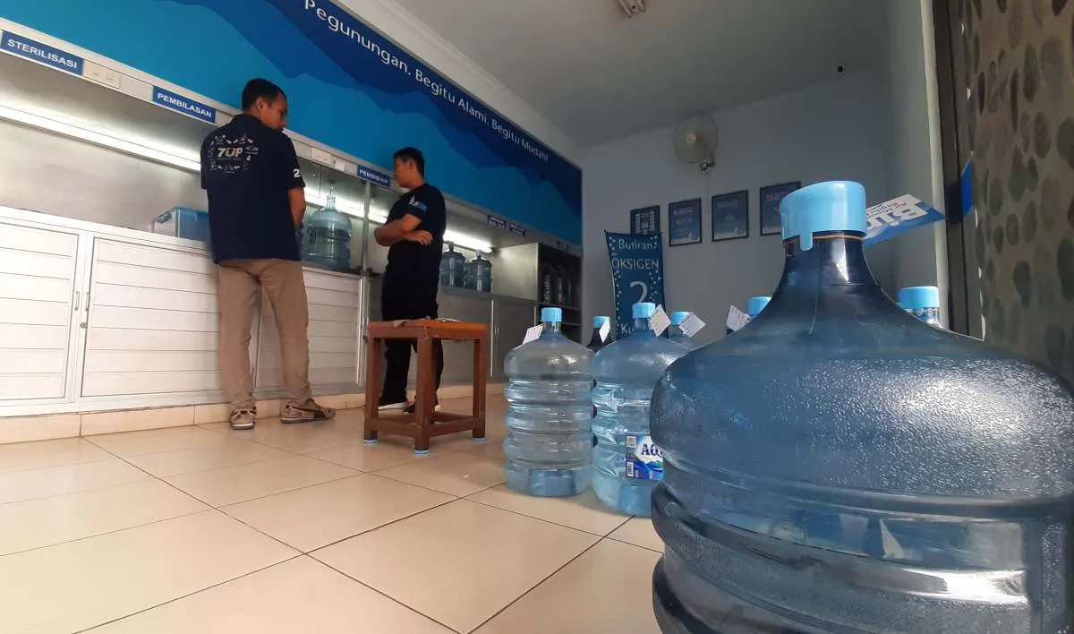 Industri Depot Air Minum Isi Ulang (DAMIU) Banyak yang Belum Penuhi Standar Sanitasi