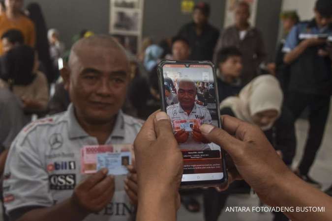 Pencairan bantuan subsidi upah di Tasikmalaya