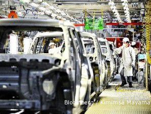 Kuartal I 2011, produksi Toyota terpangkas 30%