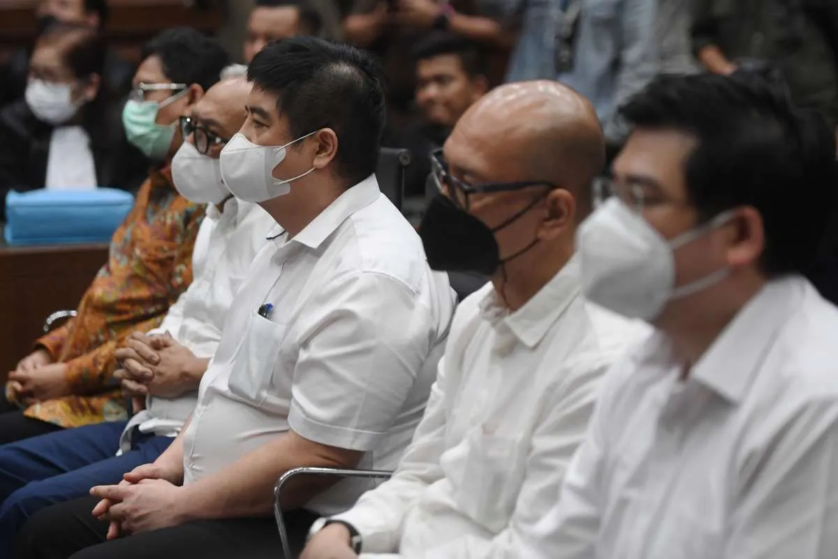 Dintuntut 7-12 Tahun Penjara, Terdakwa Kasus Minyak Goreng Cuma Divonis 1-3 Tahun Bui