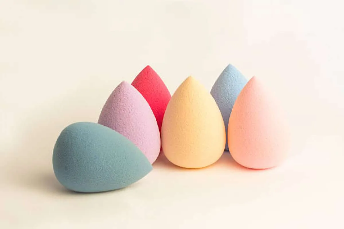 4 Kesalahan Memakai Beauty Blender yang Sering Terjadi, Yuk Perbaiki!