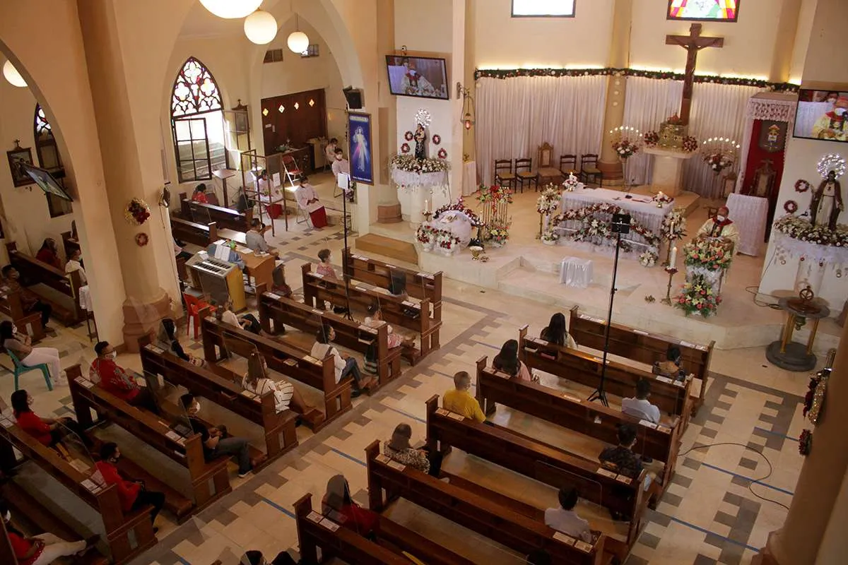 Beribadah Natal di Gereja tahun ini dengan protokol kesehatan yang ketat