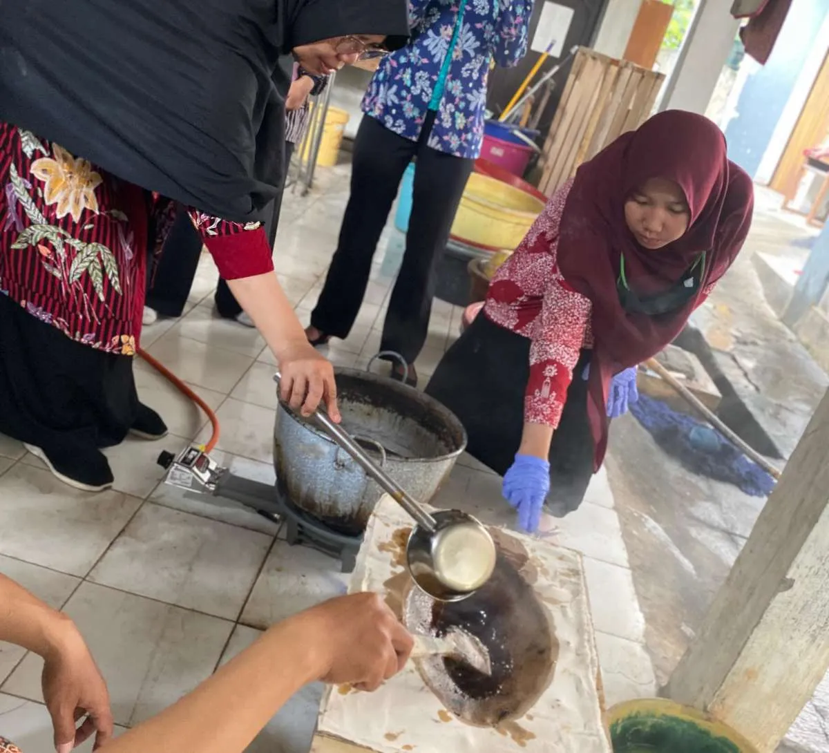 Kemenperin Dorong IKM Batik Masuk Pasar Seragam Haji