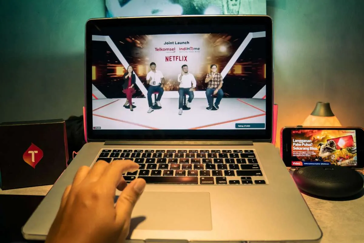 Dengan Telkomsel & Indihome, Keseruan Tayangan Netflix Makin Andal & Mudah Dinikmati