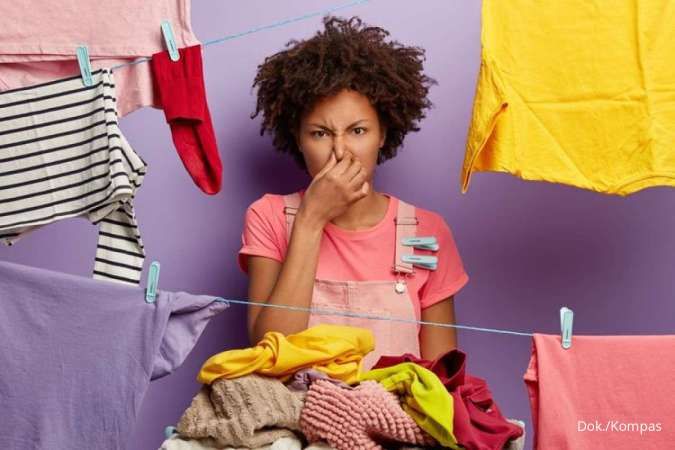 5 Penyebab Pakaian Bau Apek Setelah Dicuci, Hindari Merendam Terlalu Lama