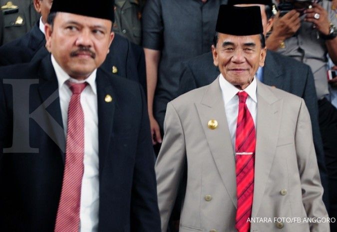 Sembilan orang diamankan bersama Gubernur Riau