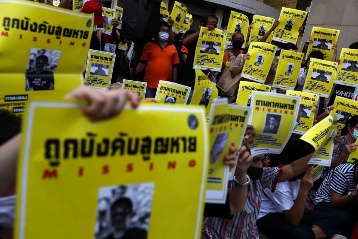 Hundreds join Thai anti-government protest
