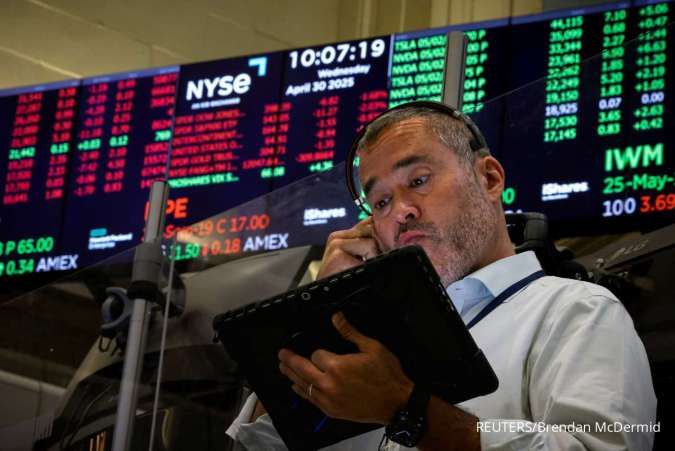 Wall Street Melemah, Dibayangi Ancaman Tarif Trump untuk Sektor Farmasi