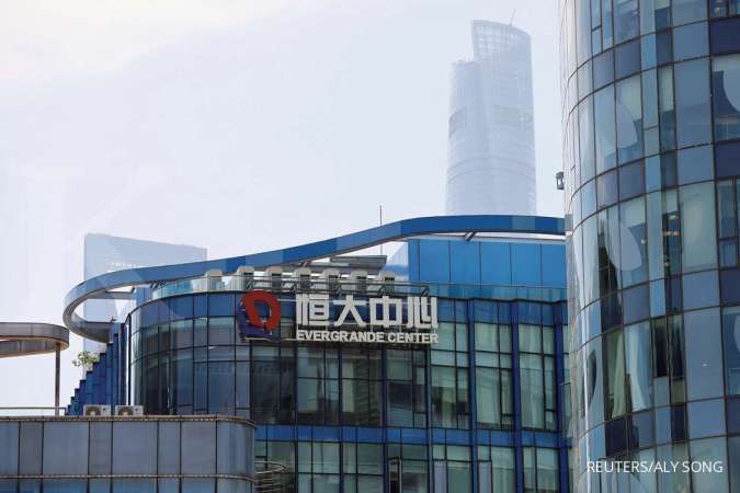 China mulai beli aset Evergrande dengan kesepakatan saham bank US$ 1,55 miliar