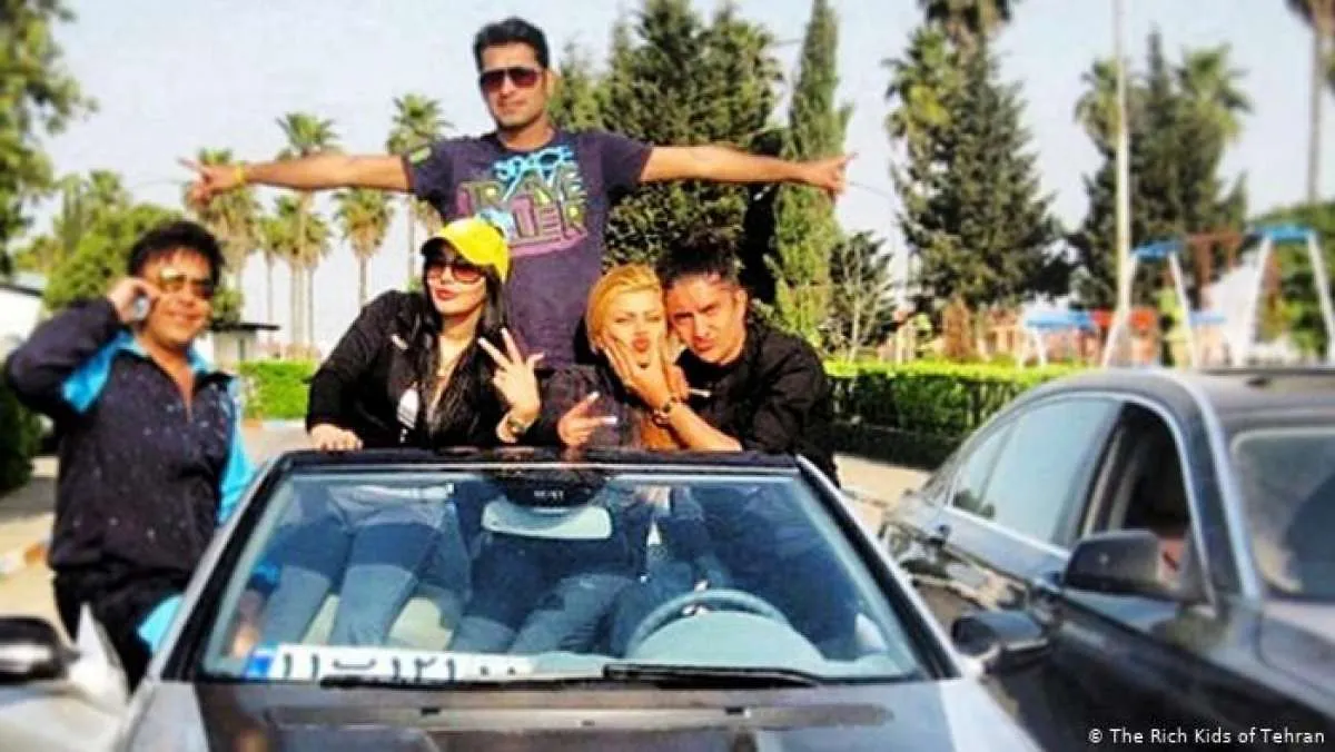 Negara Terkena Sanksi Ekonomi, The Rich Kids of Tehran Tetap Beraksi