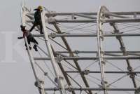 Fitra menilai pertumbuhan ekonomi sebesar 5% di tahun depan over ambisius