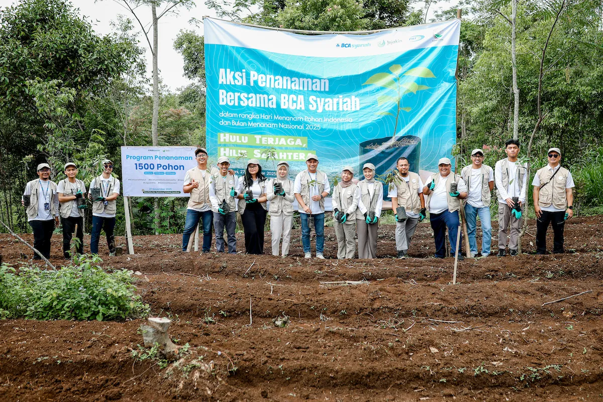 BCA Syariah Tanam 1.500 Pohon di Cisitu, Sukabumi untuk Mitigasi Banjir dan Longsor