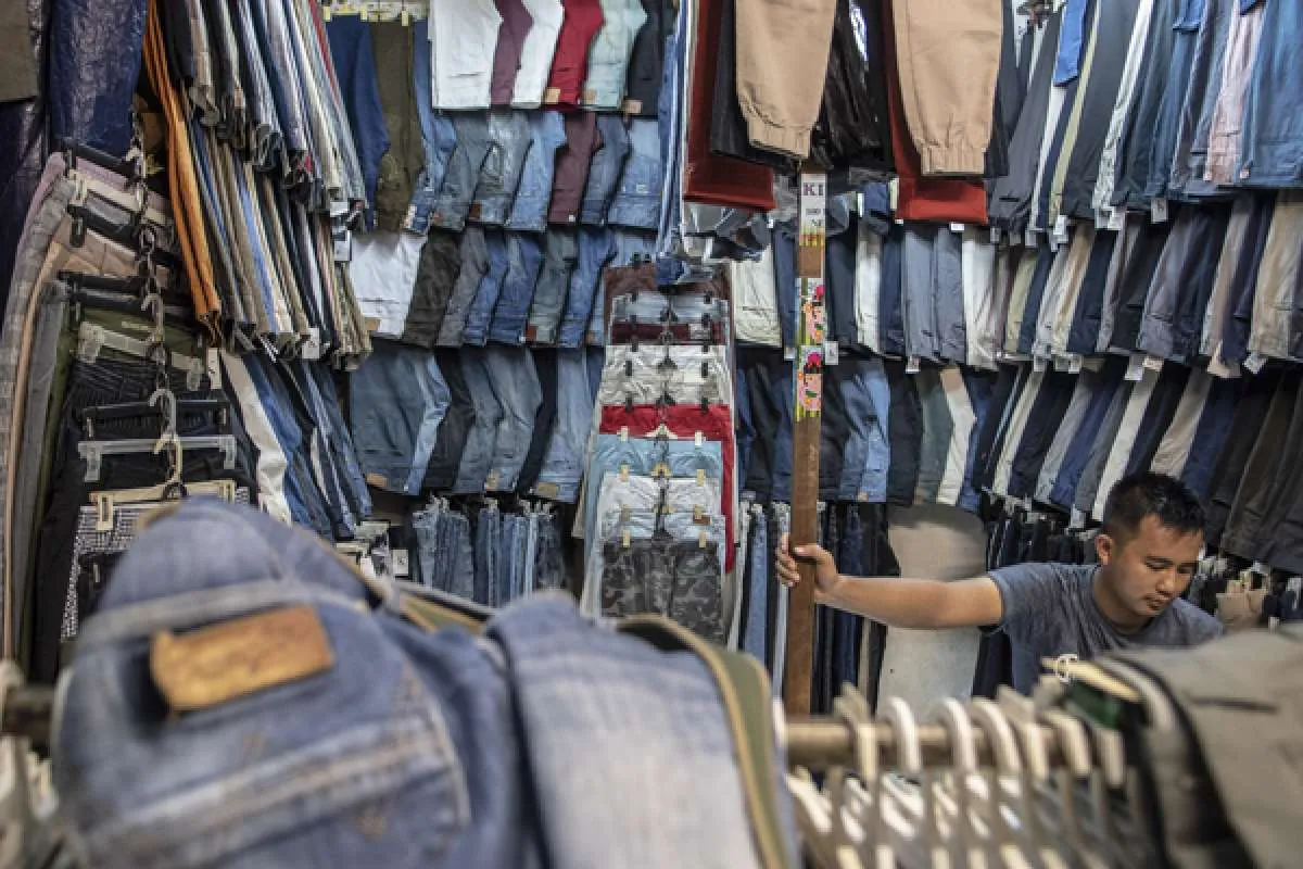 Komunitas Thrifting Minta Mendag Pertimbangkan Buka Keran Impor Pakaian Bekas