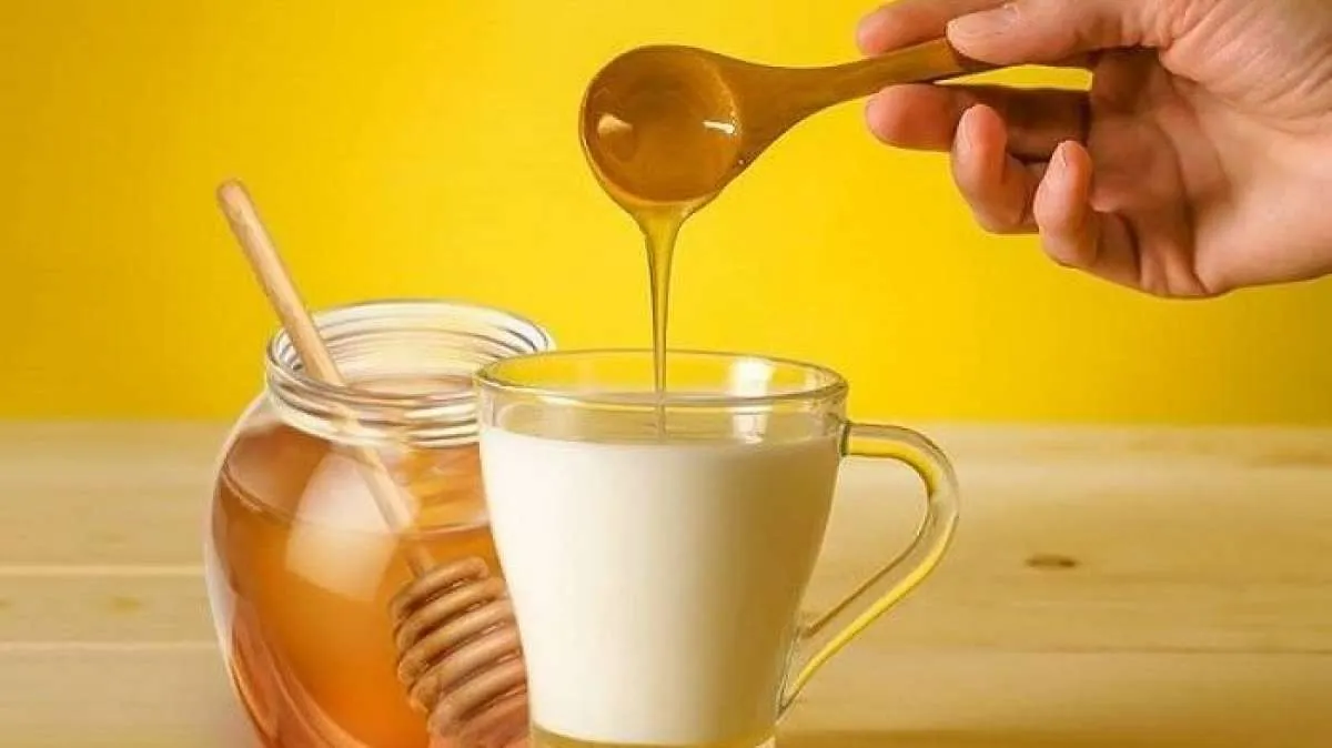 Apakah Madu Buat Asam Lambung Sembuh? Cek Ciri-Ciri Asam Lambung yang Parah