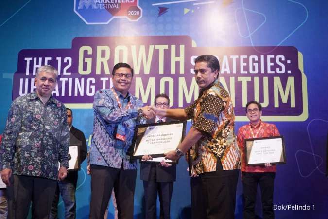 GM Pelindo 1 TPK Belawan Terima Penghargaan Industry Marketing Champion 2020 Kota Medan