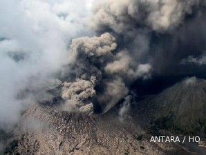 Gunung meletus, penerbangan internasional dan domestik Jepang terganggu