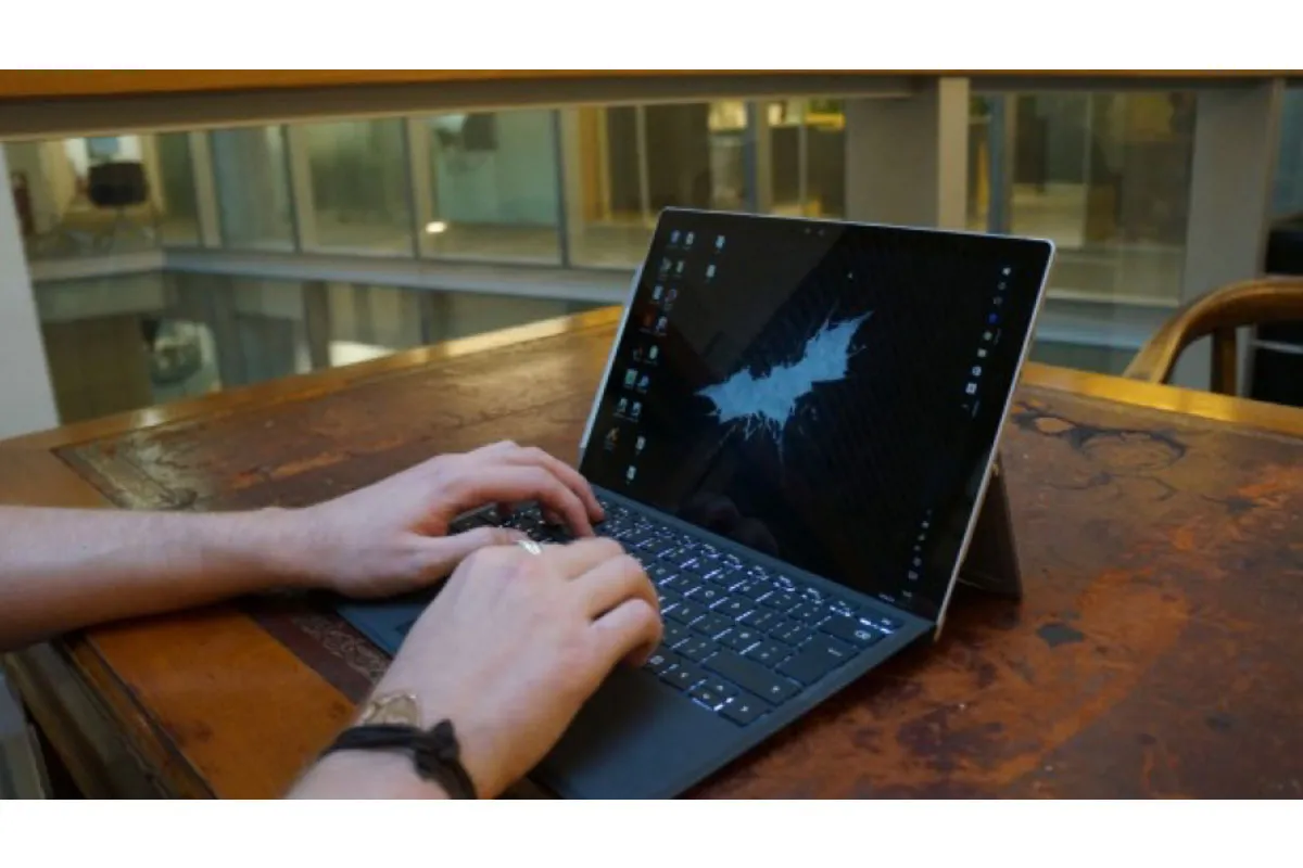 Mau Belanja Online Laptop Baru? Mari Perhatikan Tipsnya!