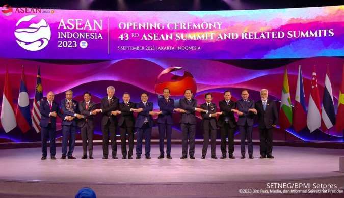 Buka KTT ke-43 ASEAN, Jokowi: ASEAN Sepakat Tak Jadi Proksi bagi Kekuatan Manapun
