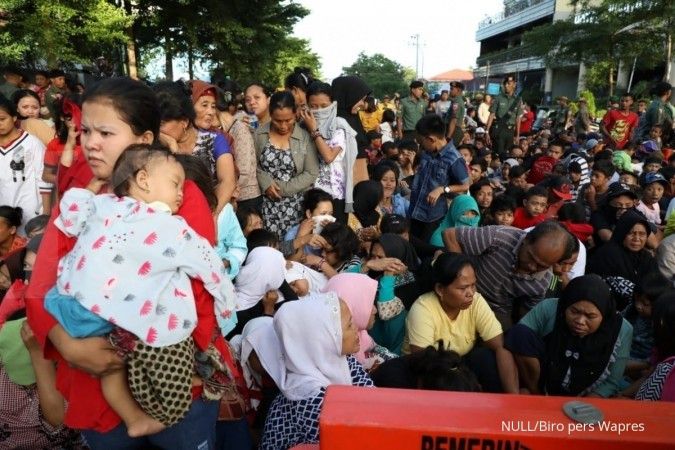 Sejak subuh, ribuan warga antre halalbihalal Jusuf Kalla di Makassar